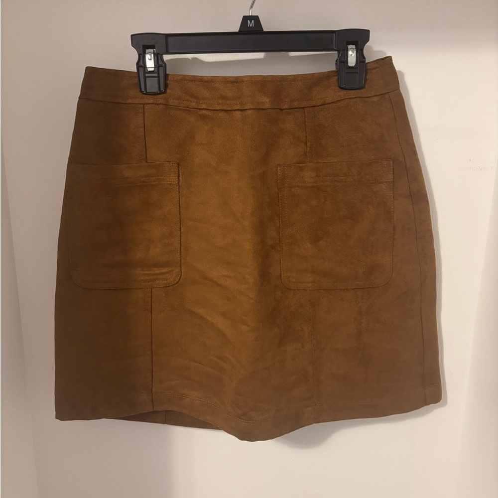 Mini Skirt, Brown Suede, Old Navy Size 0, Zipper Closure, Front Pockets